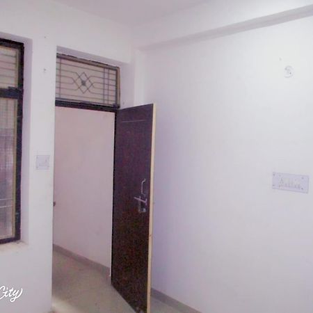 Alankrita Malviya Apartment Prayagraj Exterior photo